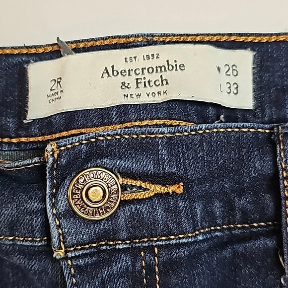Abercrombie Ladies Jeans Sz 2 - Picture 2 of 9